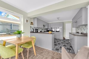 Photo 28- click for photo gallery